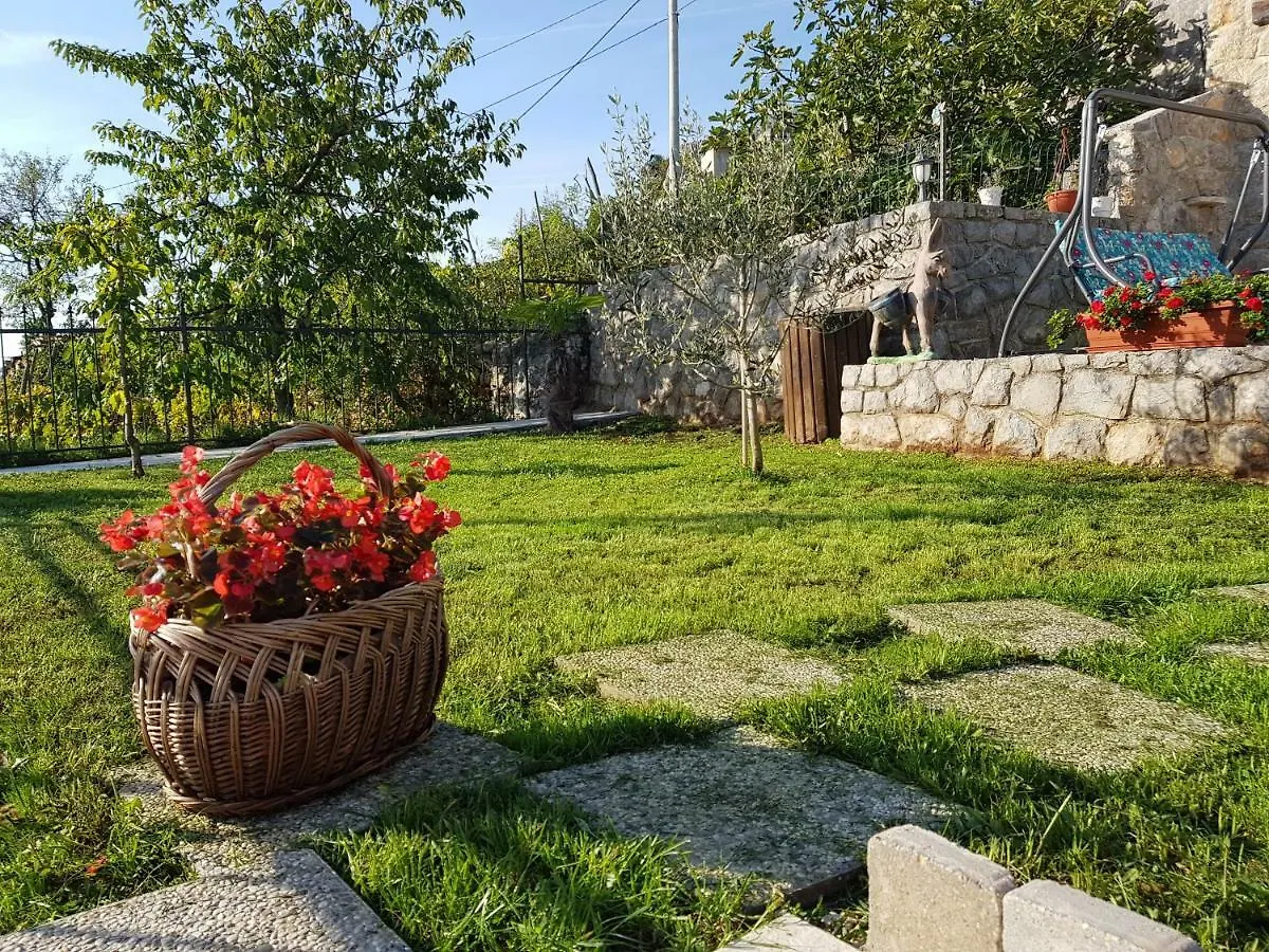 로브란 House Anastazia With Spectacular View 빌라 펜션